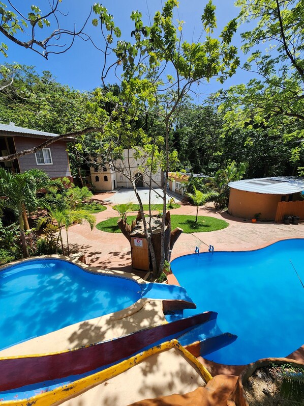 Exterior - Lenca World (Roatan)