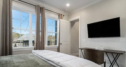 3 Bedroom, Main Level