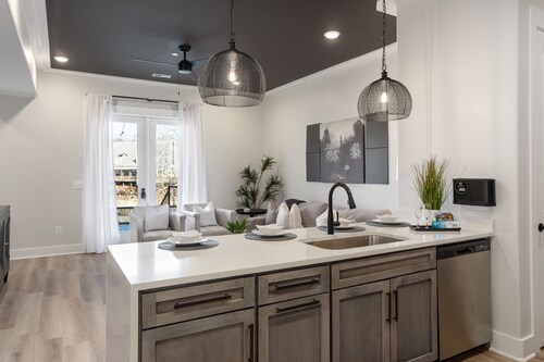 3 Bedroom, Main Level