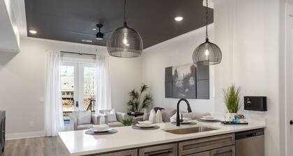 3 Bedroom, Main Level