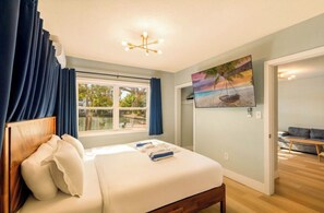 1 habitación, tabla de planchar con plancha, wifi y ropa de cama 