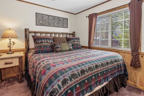 Basic Cabin | 2 bedrooms, free WiFi - Blue Jay Chalet (Big Bear Lake)