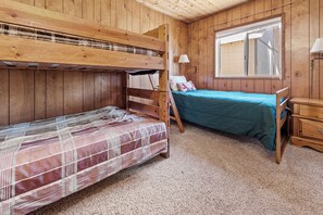 Basic-Ferienhütte | 6 Schlafzimmer, kostenloses WLAN
