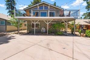 Front of property - Cub Run Cabin (Big Bear Lake)