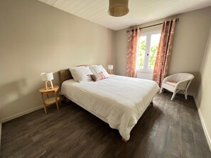 4 bedrooms, iron/ironing board, travel crib, internet - LA PASSERELLE (55 rue des Algues, Rivedoux) (Rivedoux-Plage)