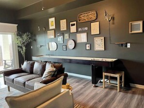 Smart TV, fireplace, video games, books