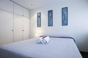 2 bedrooms, iron/ironing board, free WiFi, bed sheets - HORIZONTE Apartment - Stunning sea view (Salou)
