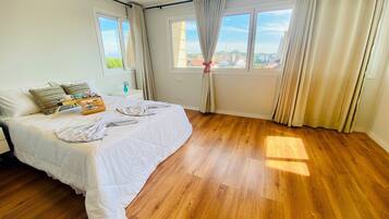 Basic Apartment | 4 bedrooms, free WiFi, bed sheets