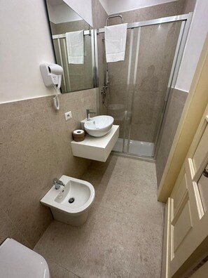 Regadera y bidet
