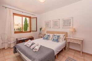4 Schlafzimmer, Bügeleisen/Bügelbrett, kostenloses WLAN, Bettwäsche