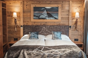 Studio | WiFi (free), bed sheets