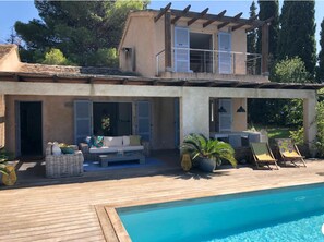 Pool - 3 Bedroom Villa in San Fiorenzo (San Fiorenzo)