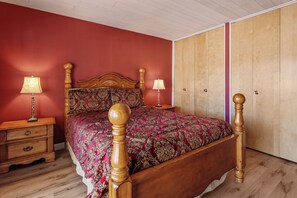 Chalet rustique de base | 3 chambres, accès au Wi-Fi (inclus)