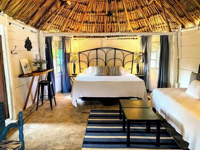 Casa Tropical Privada Cerca de la Playa