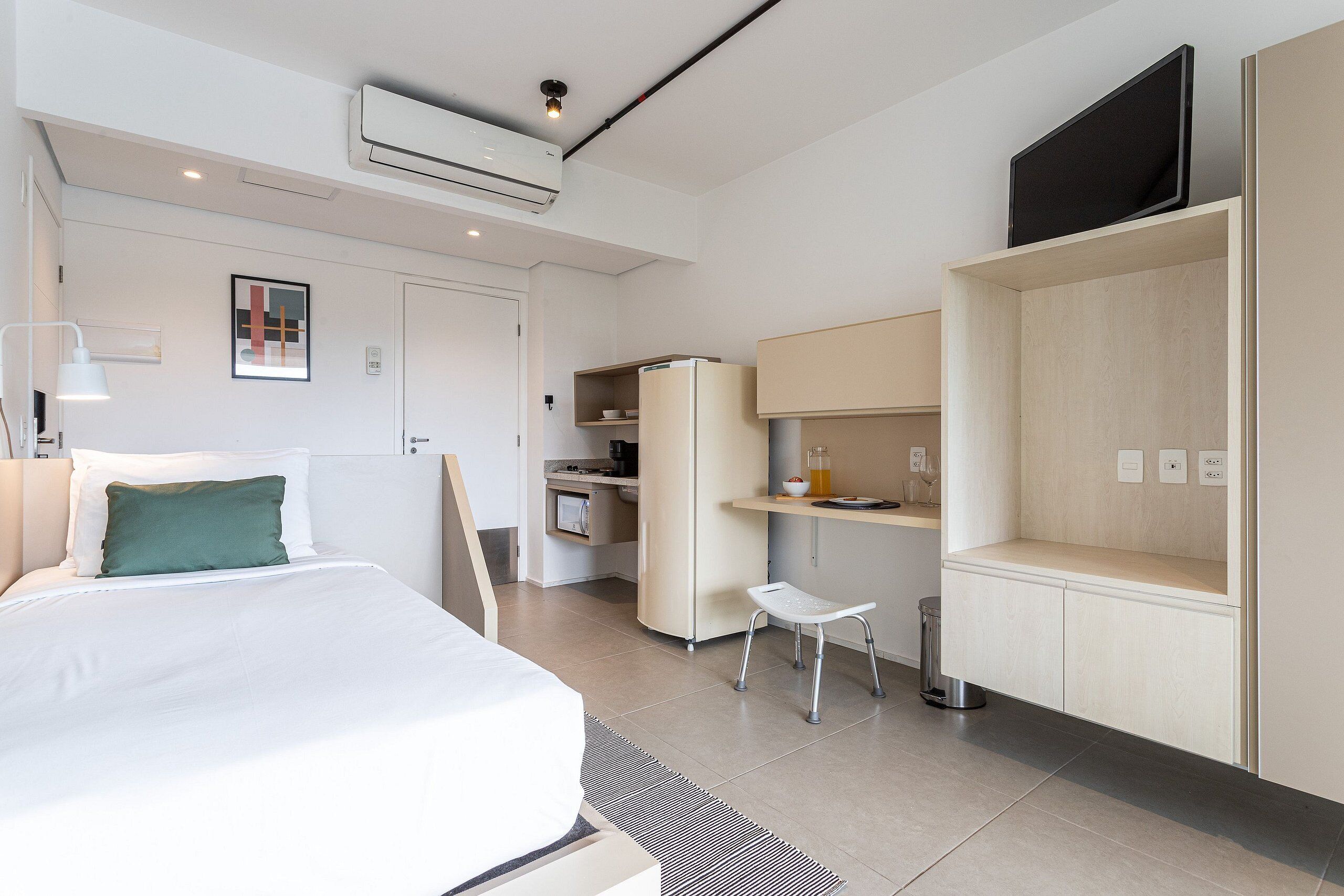 經典開放式客房 | 獨特裝潢、免費無線上網、床單