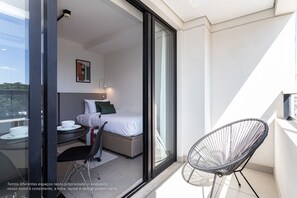 Individually decorated, free WiFi, bed sheets