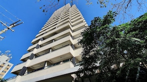 Exterior - KASA by Viva - Prédio completo ao lado da Faria Lima (São Paulo)