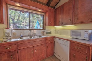 Basic-Ferienhütte | Eigene Küche