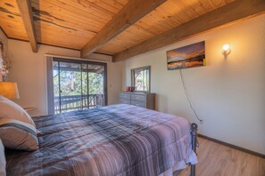 3 bedrooms, free WiFi - Dream Catchers  (Big Bear City)
