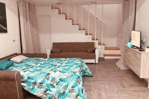 1 sovrum och sängkläder