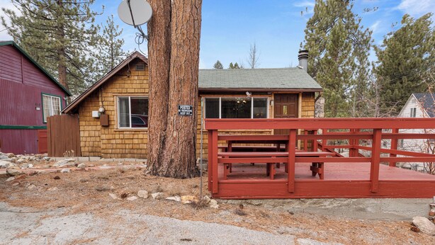 Front of property - Boulder Pines (Big Bear Lake)