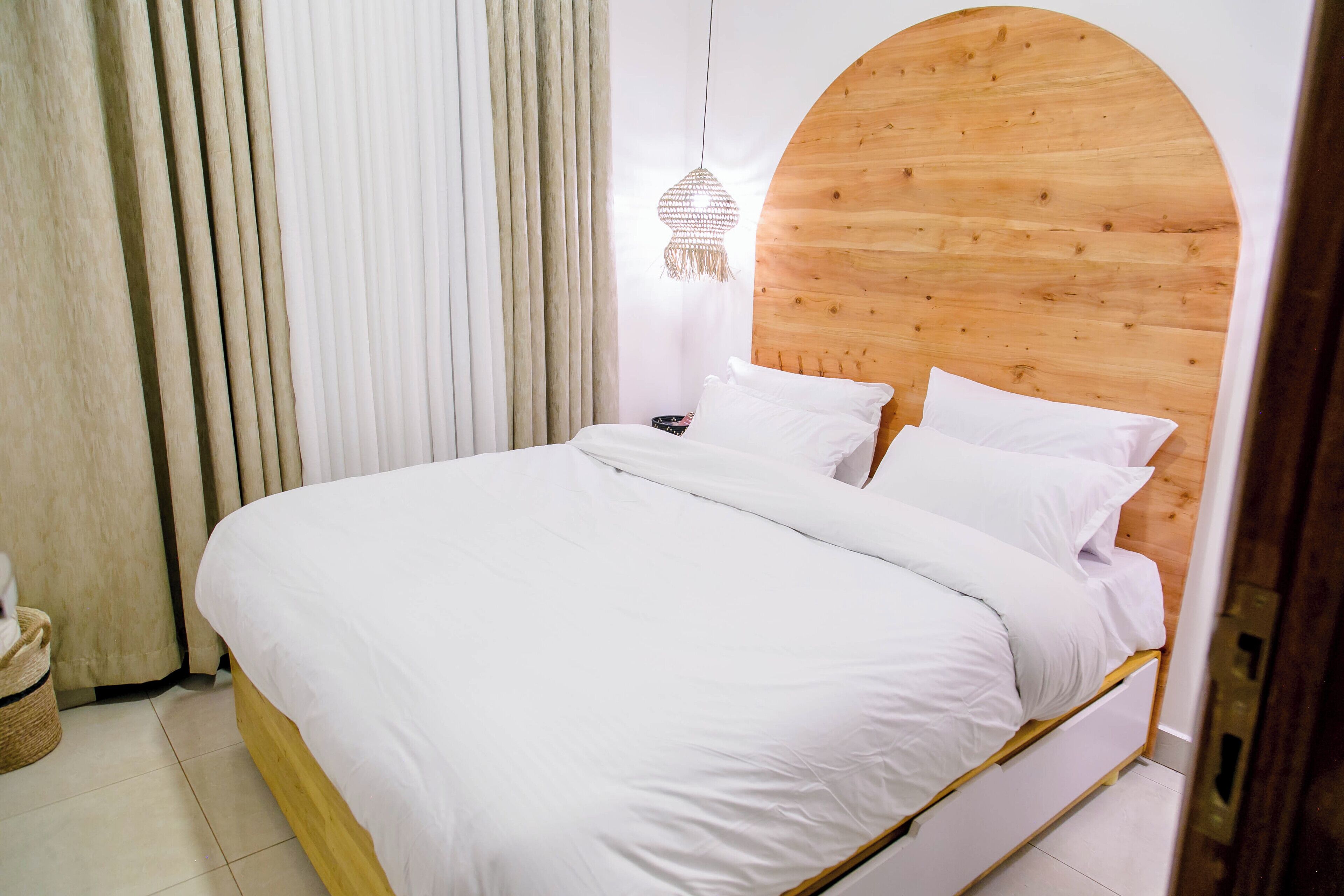 2 Schlafzimmer, Bügeleisen/Bügelbrett, Bettwäsche
