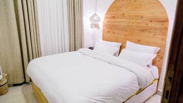 2 Schlafzimmer, Bügeleisen/Bügelbrett, Bettwäsche