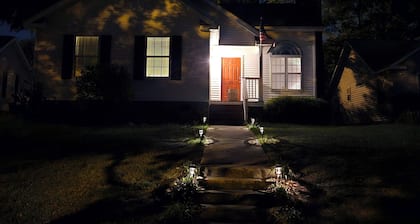 Cozy Home by downtown Columbia. 4 miles from USC Campus, Fort Jackson, Stadium