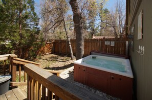 Terrace/patio - Dream Street Escape  (Big Bear Lake)
