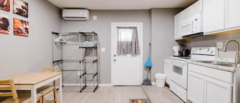 Fridge, microwave