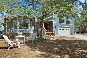 Front of property - Edventures Await  (Big Bear City)
