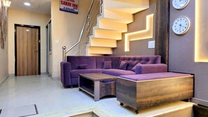 Ảnh chưa phân loại, 3 trong số 8 ảnh, nút