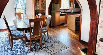 Gorgeous large rental home in Lesterville MO just minutes from Blackwater River.