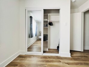 Interior - COZY HOTEL SETUP WITH FREE PARKING (Dallas)