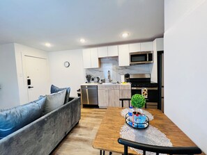 Interior - COZY HOTEL SETUP WITH FREE PARKING (Dallas)