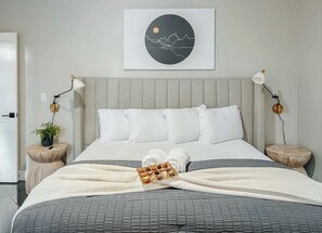 4 chambres, fer et planche à repasser, Wi-Fi, draps fournis