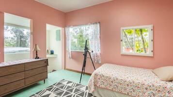 2 bedrooms, free WiFi, bed sheets