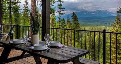One of a kind views of Glacier National Park! Elkhorn Cabin at Thunderbird Ridge.