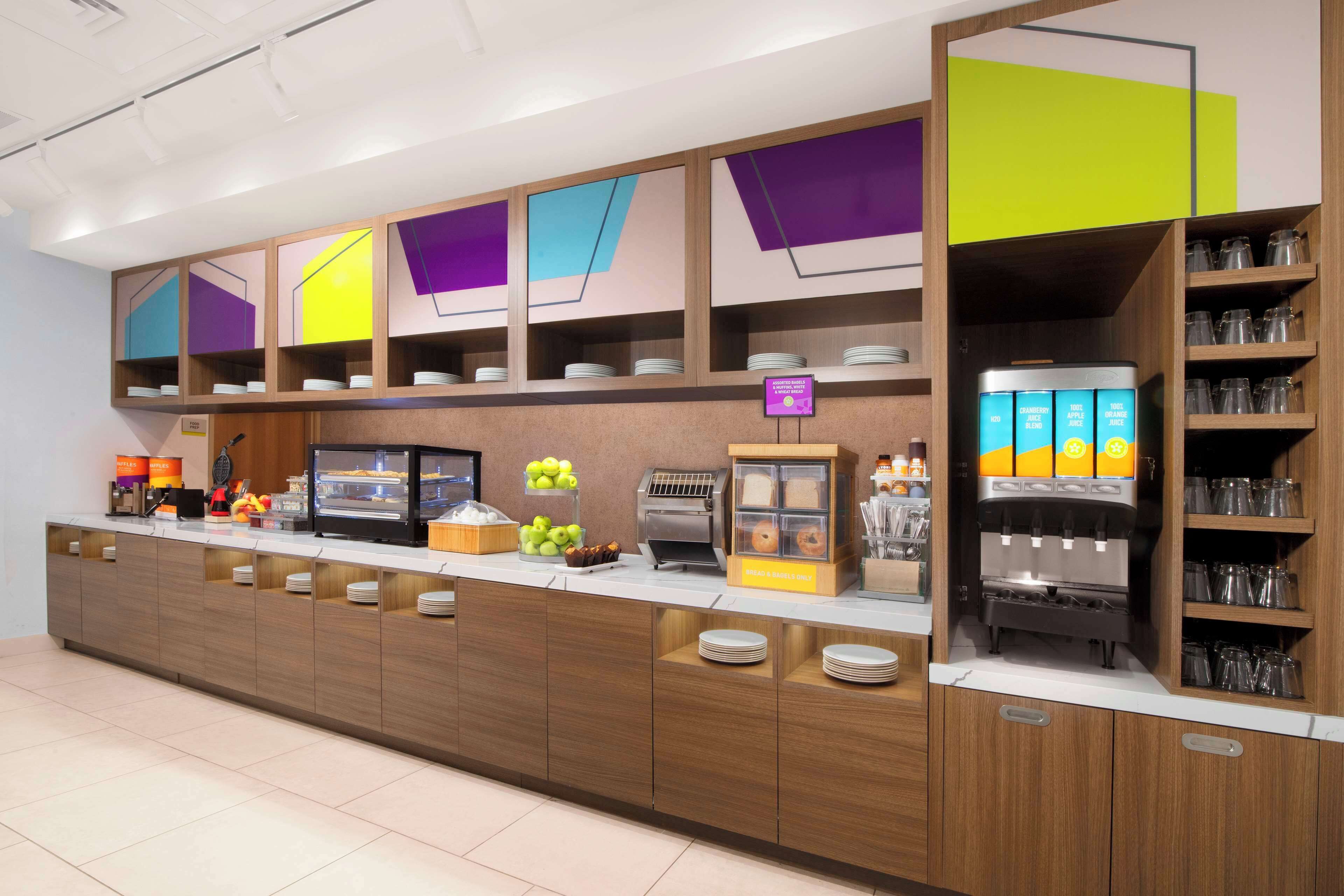 Gratis morgenmadsbuffet hver dag