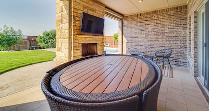 Spacious Lubbock Home w/ Private Pool & Yard!