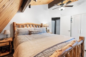Basic Cabin | 2 bedrooms, free WiFi - El Nido  (Big Bear City)