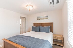 2 Schlafzimmer, Zimmersafe, Bügeleisen/Bügelbrett, WLAN