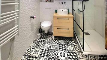 Handdoeken, toiletpapier