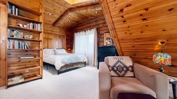 4 quartos, ferros/tábuas de passar roupa, berço de viagem