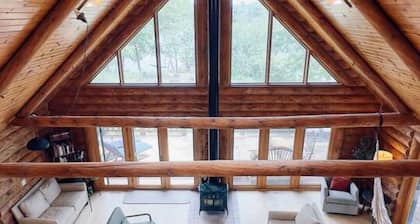 Peaceful Lakeview Cabin Stay On Private Pennisula