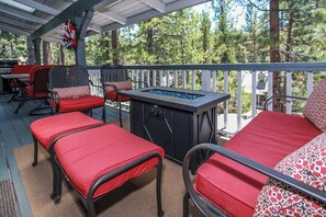 Terrace/patio - Escape to Bearadise  (Big Bear Lake)