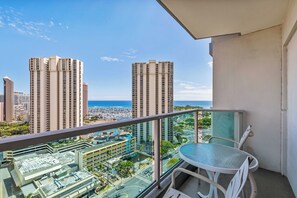 Room, Partial Ocean View | Balcony view