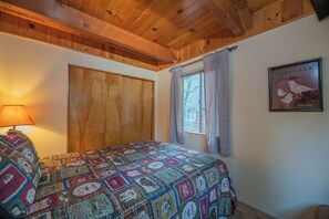 Basic-Ferienhütte | 2 Schlafzimmer, kostenloses WLAN