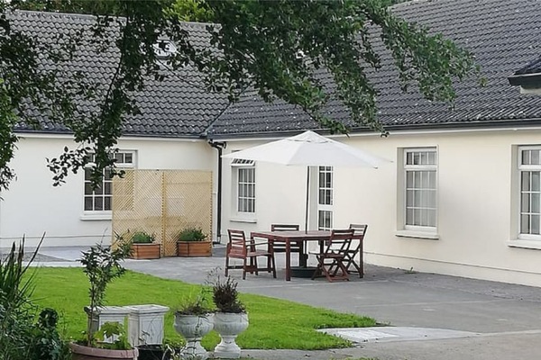 Fisherman's Lodge — 3-bed lakeside retreat on Lough Corrib, Galway