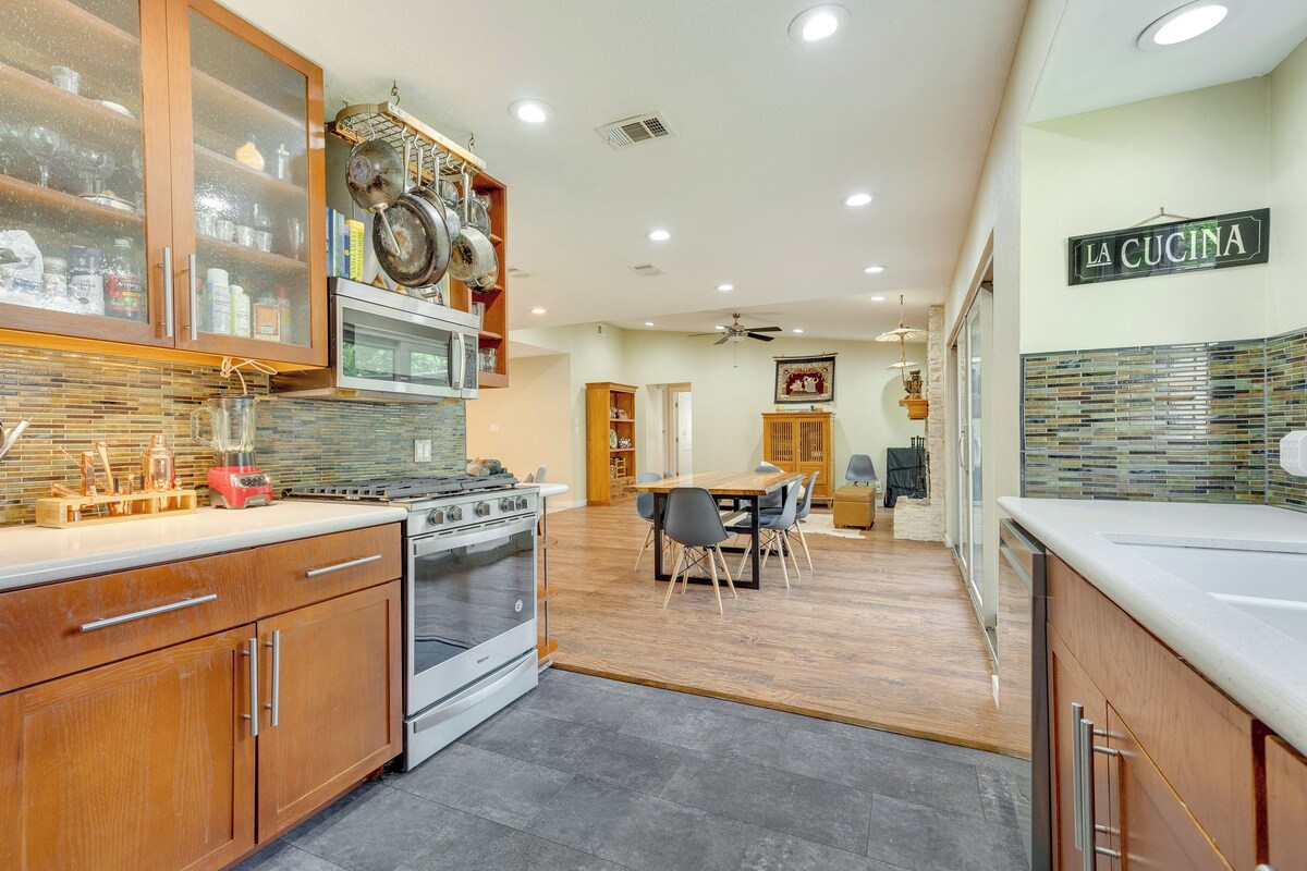 Photo 13 of Pet-Friendly Austin Home w/ Private Yard!